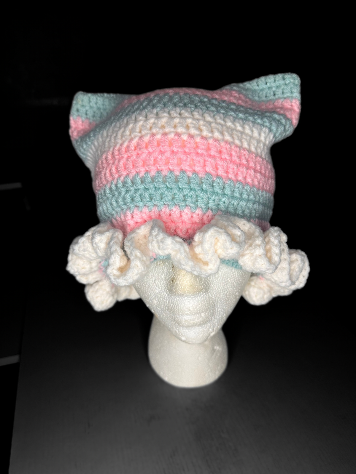 Cat beanie with Ruffles